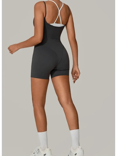 Combinaison Sport Short Sculptant et Moulant Gris  vue de profil