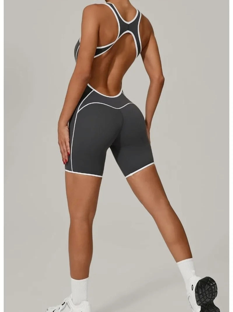 CombiShort fitness moulante en gris foncé