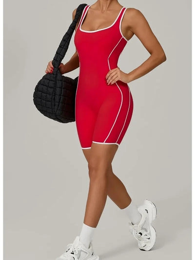 Combinaison short sport femme noir look chic