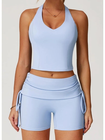Vue de face du short fitness femme taille haute avec fronces latérales